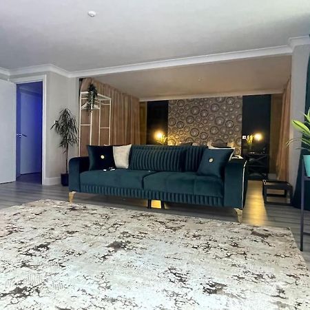 The Exclusive Jacuzzi Apartment Birmingham Exterior photo